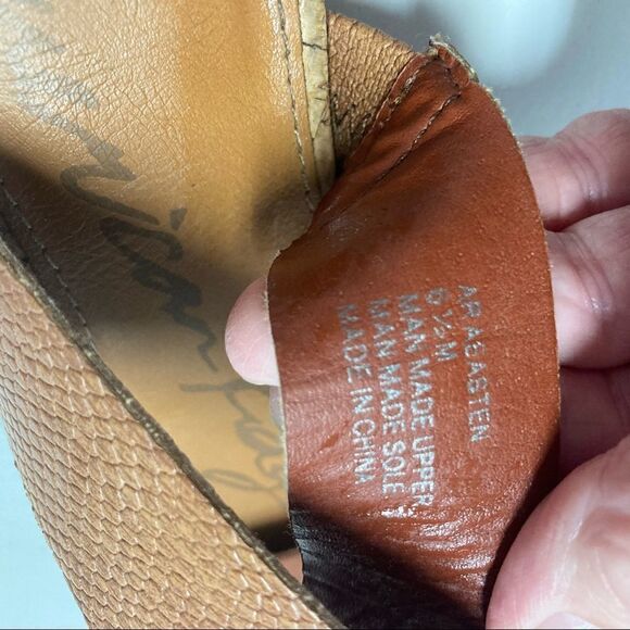 AMERICAN RAG, Slip on Brown Sandal, Size 6.5, Women’s, two straps, 1” heel - Picture 4 of 8